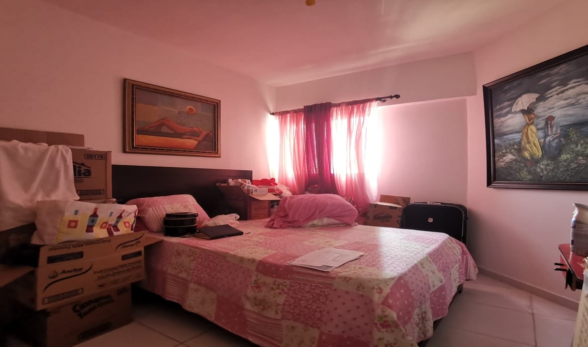 APARTAMENTO 4TO PISO CON VISTA AL MAR