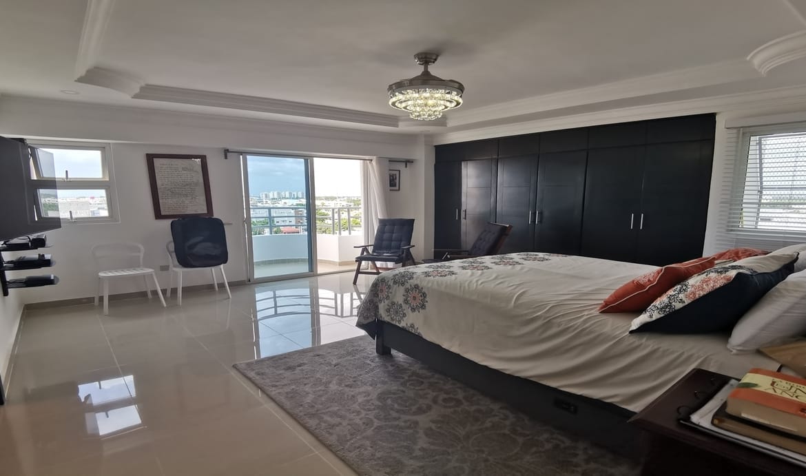 APARTAMENTO EN AVENIDA ECOLÓGICA VISTA AL MAR