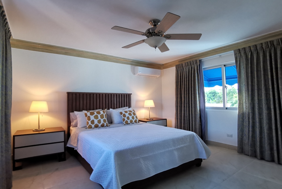 Mansión Nueva En Residencial Cerrado Santo Domingo Oeste