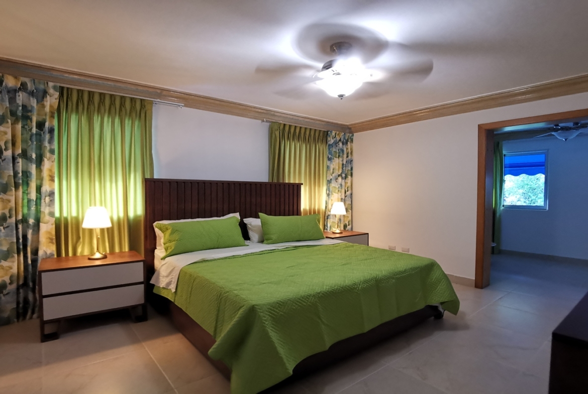 Mansión Nueva En Residencial Cerrado Santo Domingo Oeste