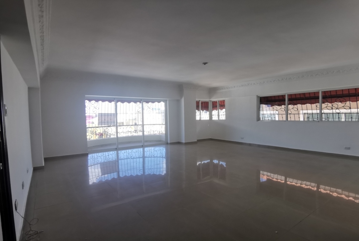 Apartamento 8vo Av. 27 de Febrero