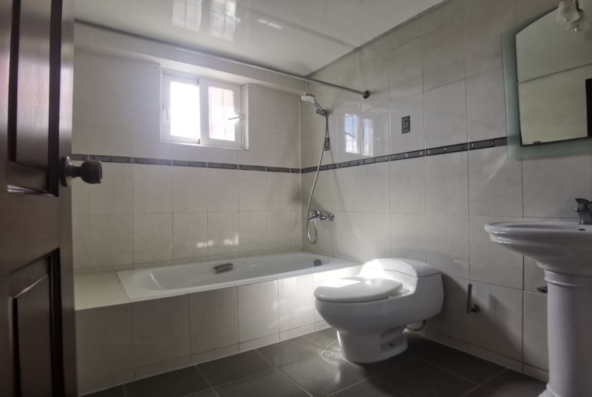 Apartamento 8vo Av. 27 de Febrero
