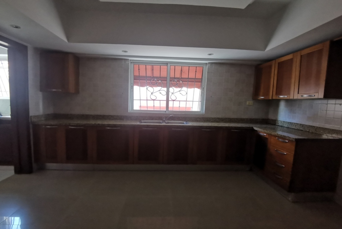 Apartamento 8vo Av. 27 de Febrero