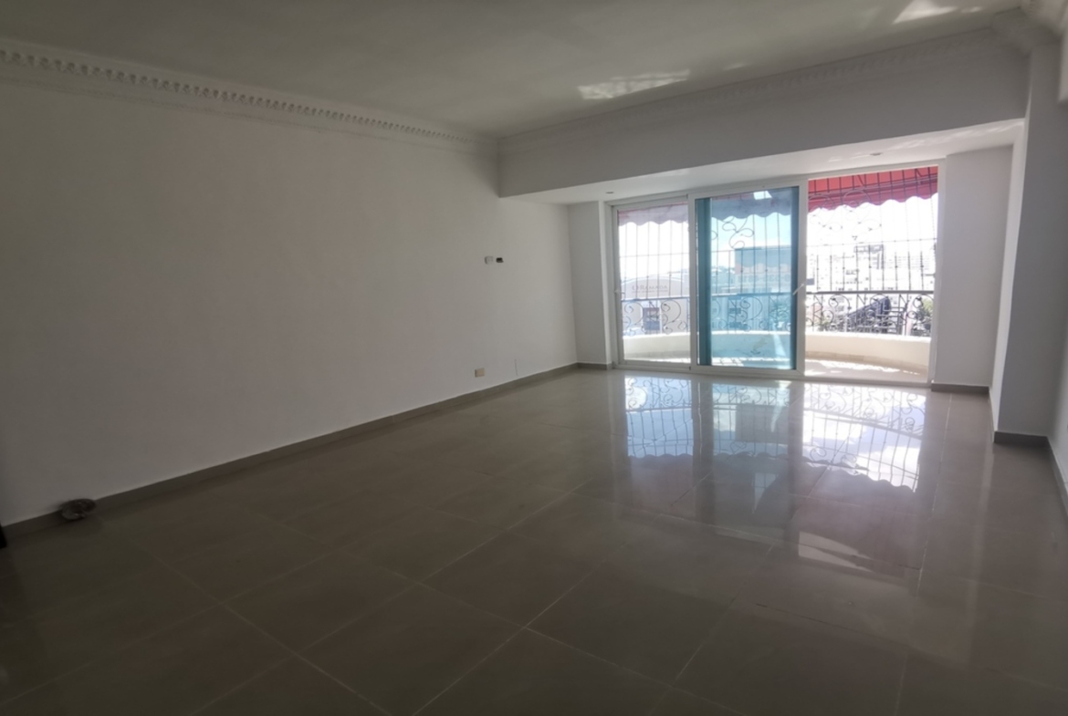 Apartamento 8vo Av. 27 de Febrero
