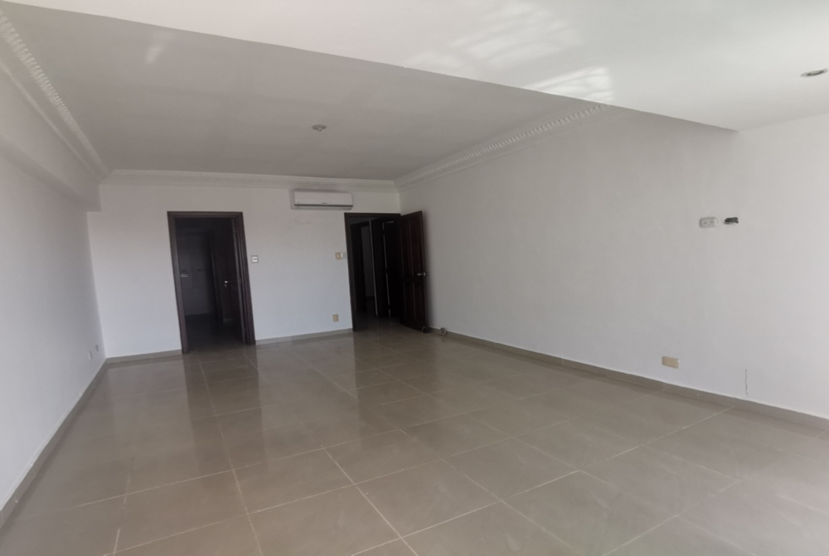 Apartamento 8vo Av. 27 de Febrero