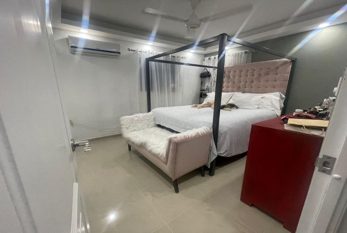 Apartamento en Brisa Oriental Autopista San Isidro