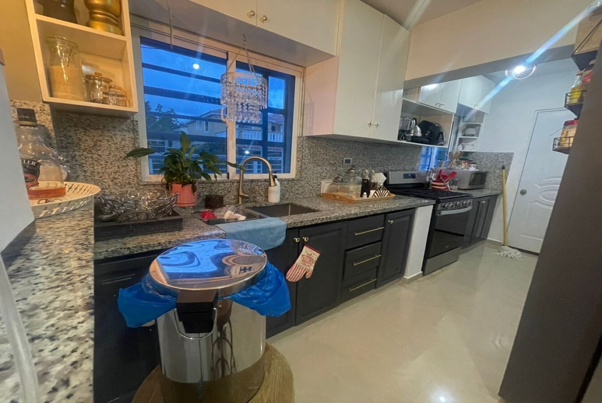 Apartamento en Brisa Oriental Autopista San Isidro