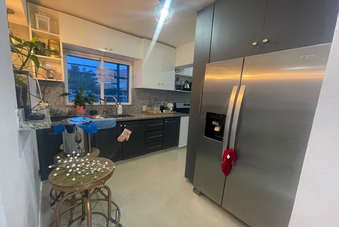Apartamento en Brisa Oriental Autopista San Isidro
