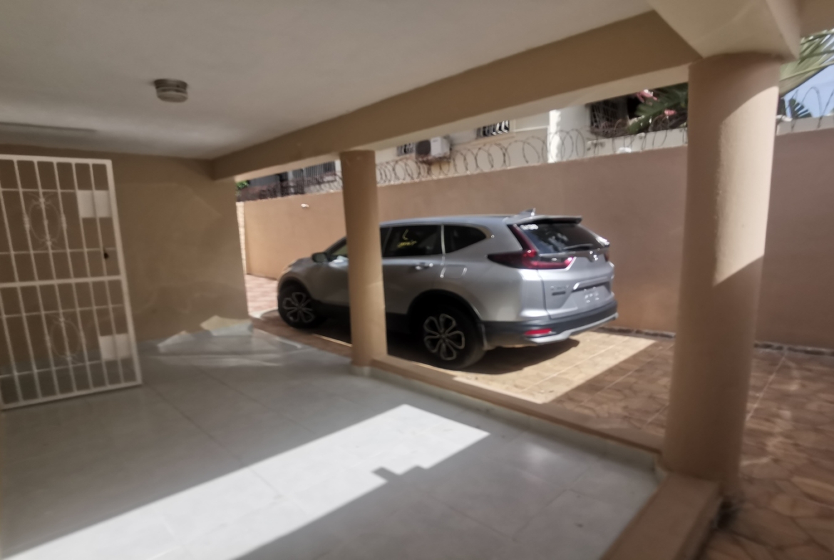 Casa en la Urbanización Italia Sto Dgo Este