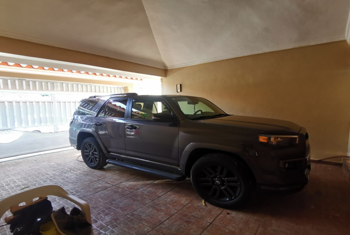Casa en la Urbanización Italia Sto Dgo Este