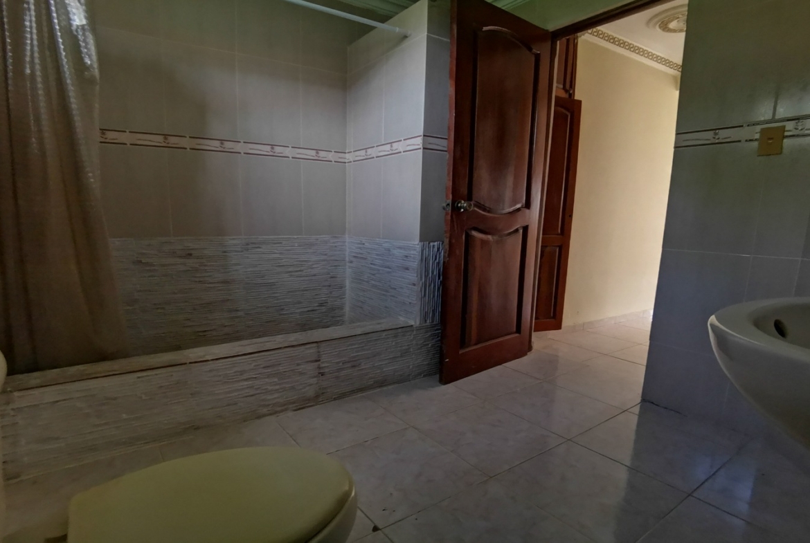 Casa familiar ubicada en Mirador del Este Santo Domingo Este