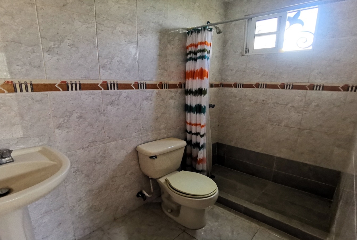 Casa familiar ubicada en Mirador del Este Santo Domingo Este