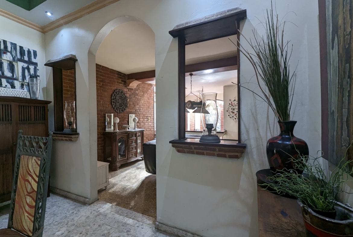 Casa en Gazcue Con Estética Del Siglo Pasado