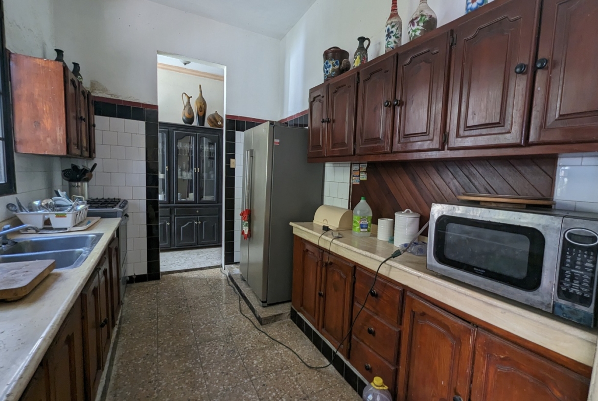 Casa en Gazcue Con Estética Del Siglo Pasado