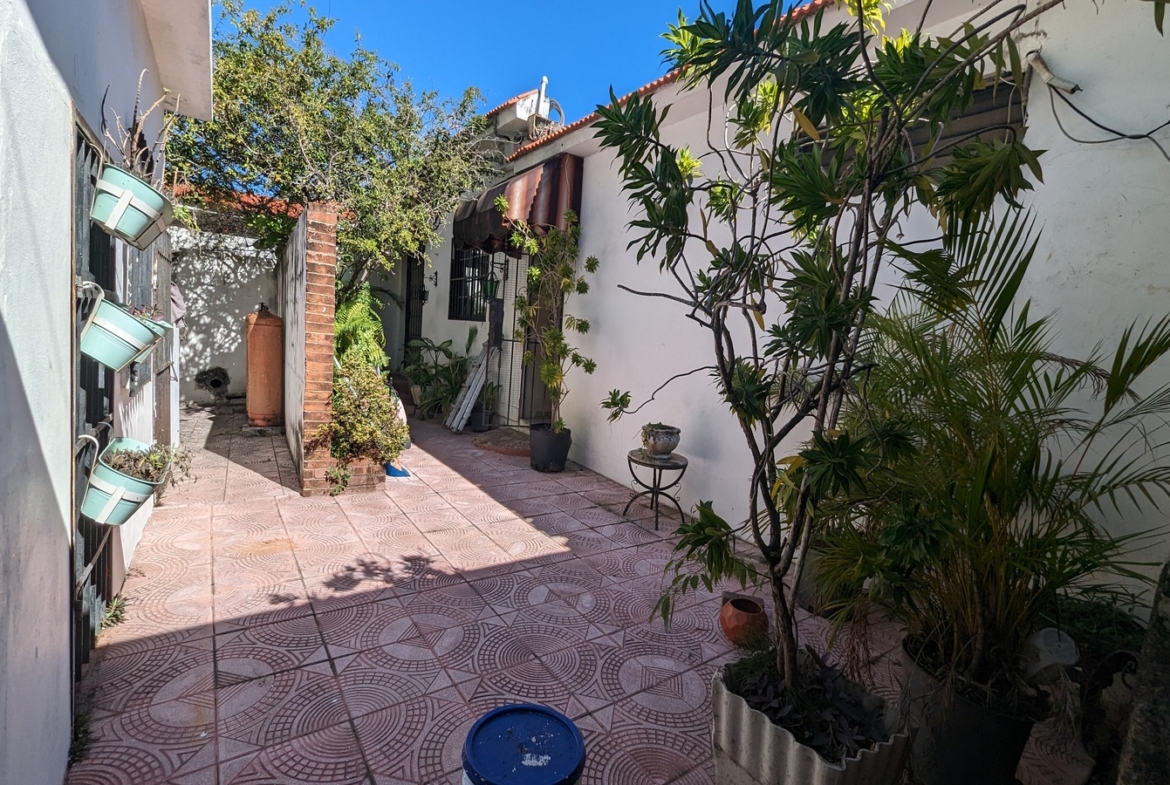 Casa en Gazcue Con Estética Del Siglo Pasado
