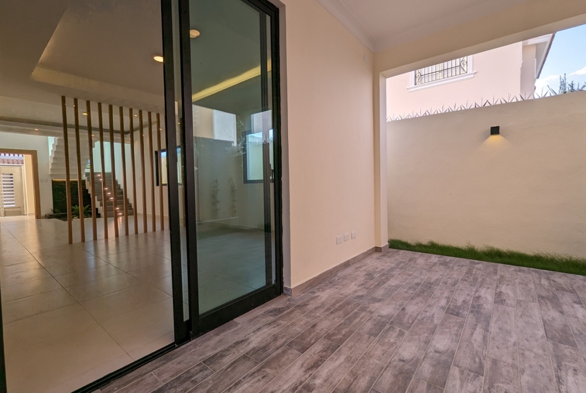 Casa de Lujo En Venta en Mirador del Este