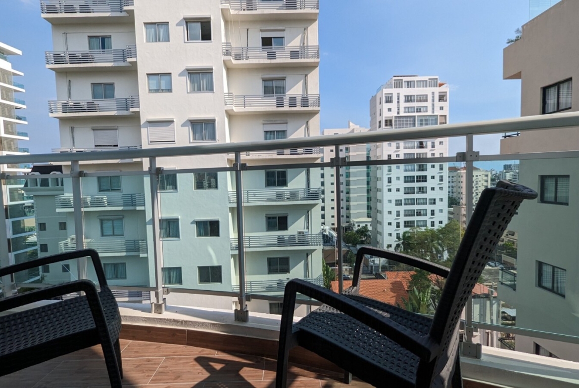 Apartamento Amueblado en Piantini en Alquiler