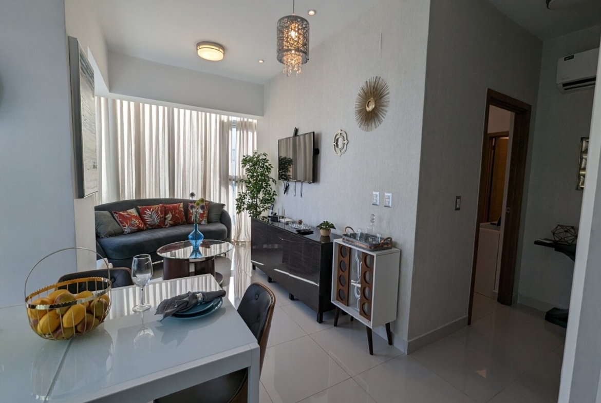 Apartamento Amueblado en Piantini en Alquiler