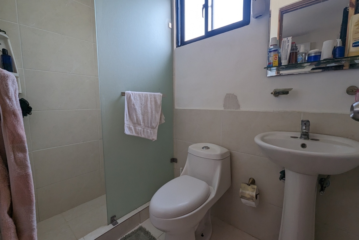 Apartamento Primer Piso en Avenida Ecológica