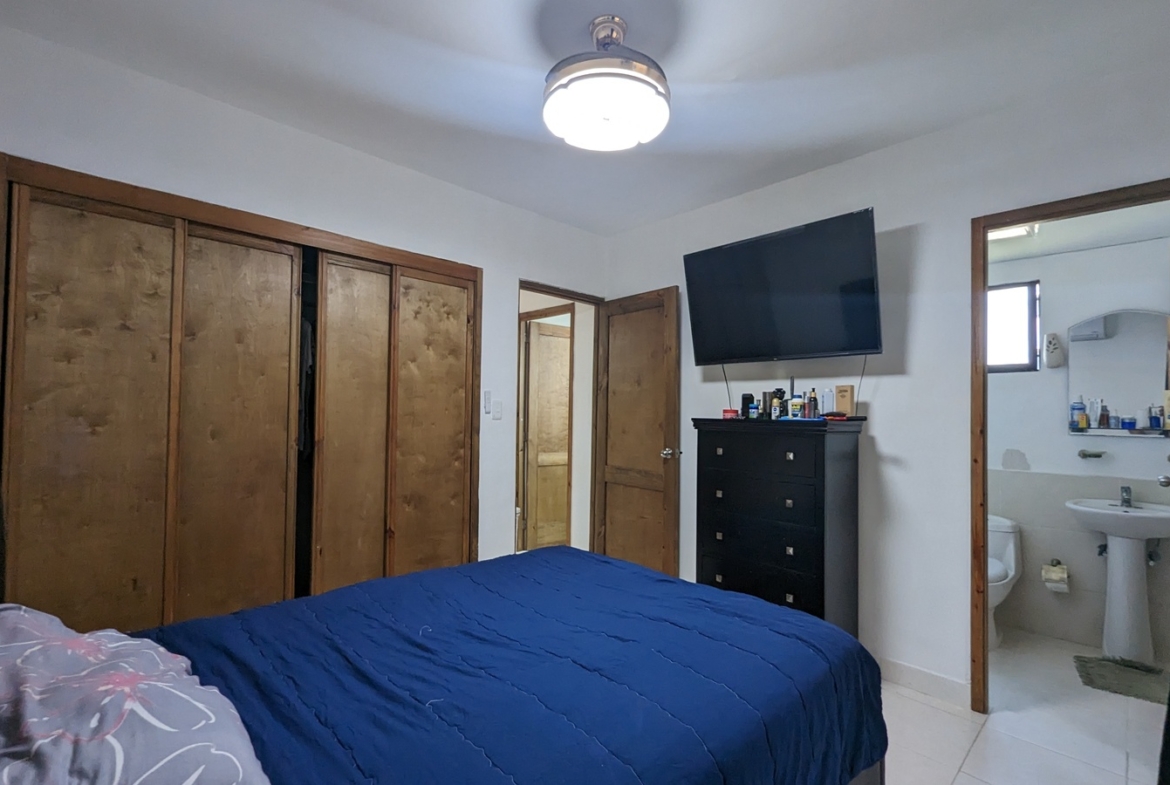 Apartamento Primer Piso en Avenida Ecológica