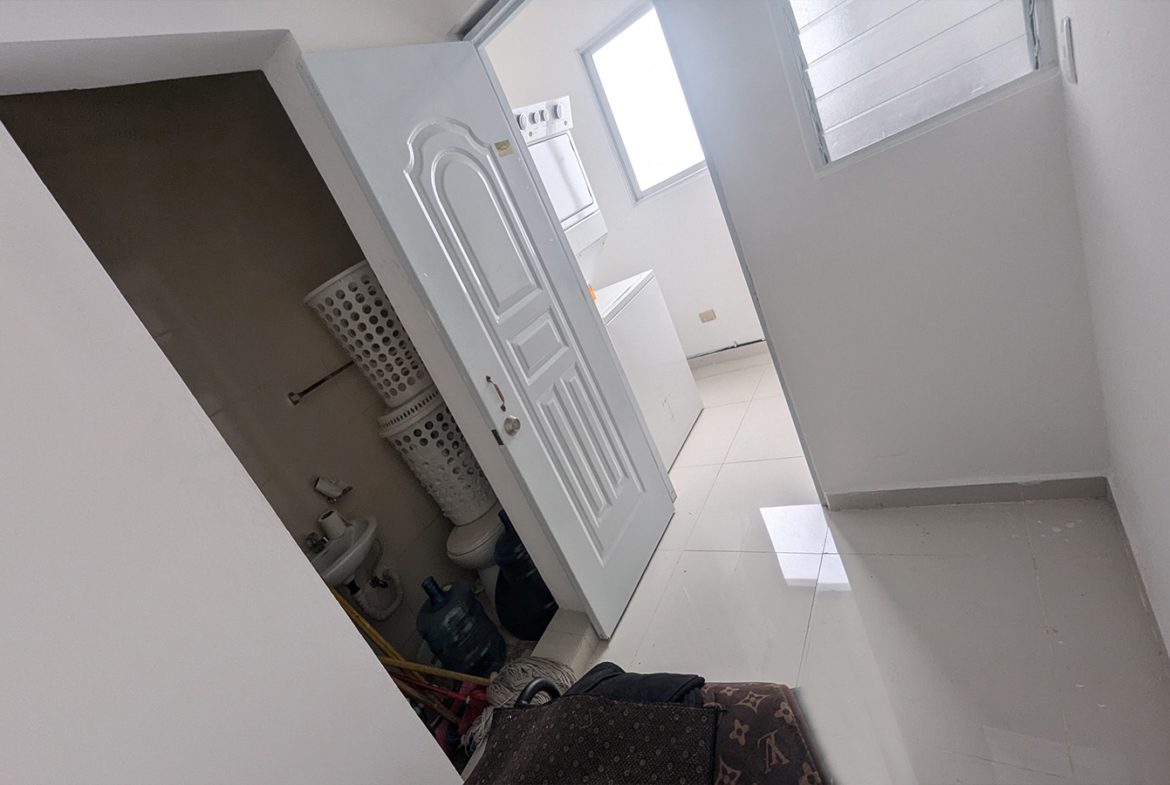 Penhouse en Amanda II; Completamente Amueblado y NEGOCIABLE