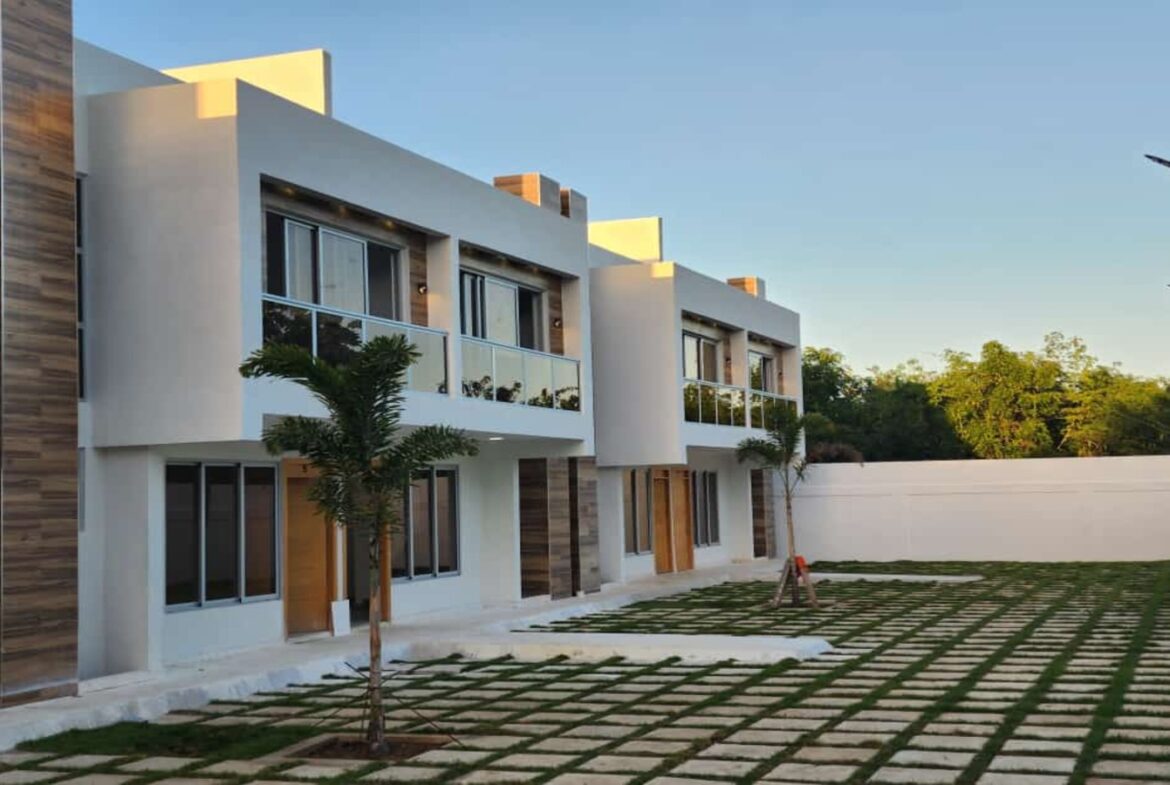 DH Village; Villas TownHouses en Juan Dolio a 3 Minutos de Playa