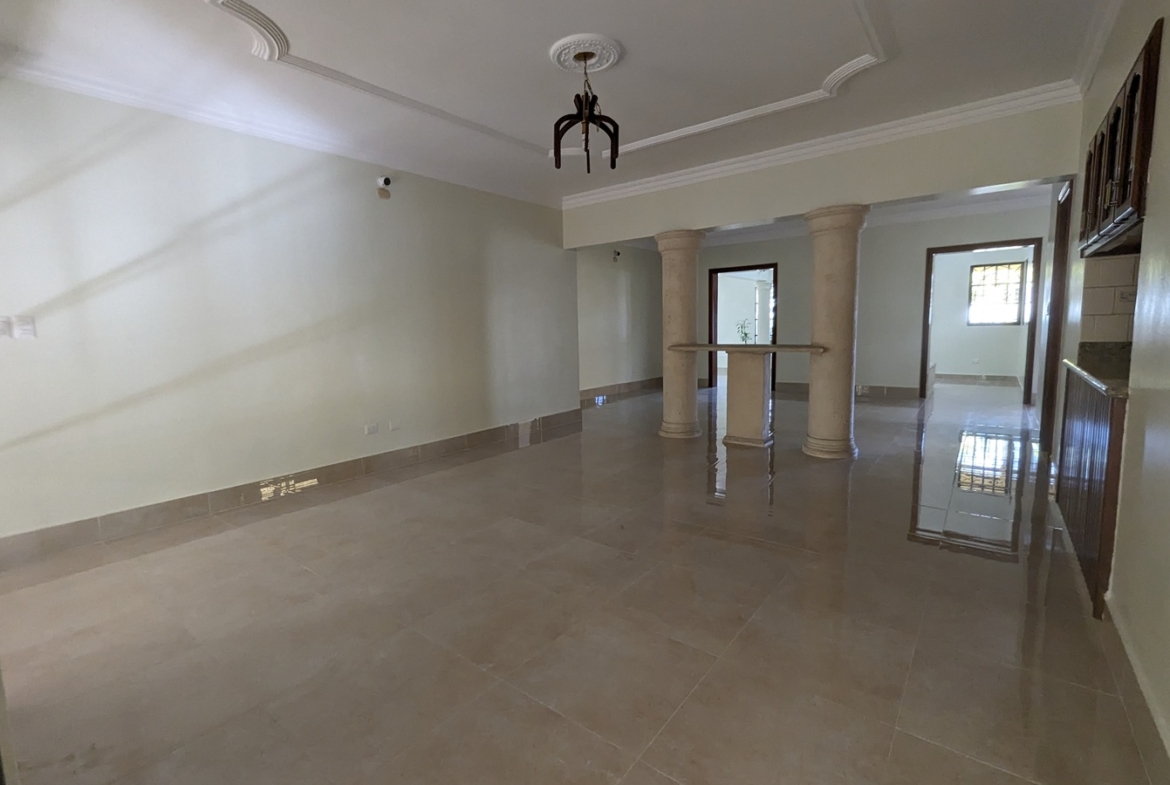 Vive en el Paraiso; Acabas de descubrir: Casa Familiar en Alameda Este