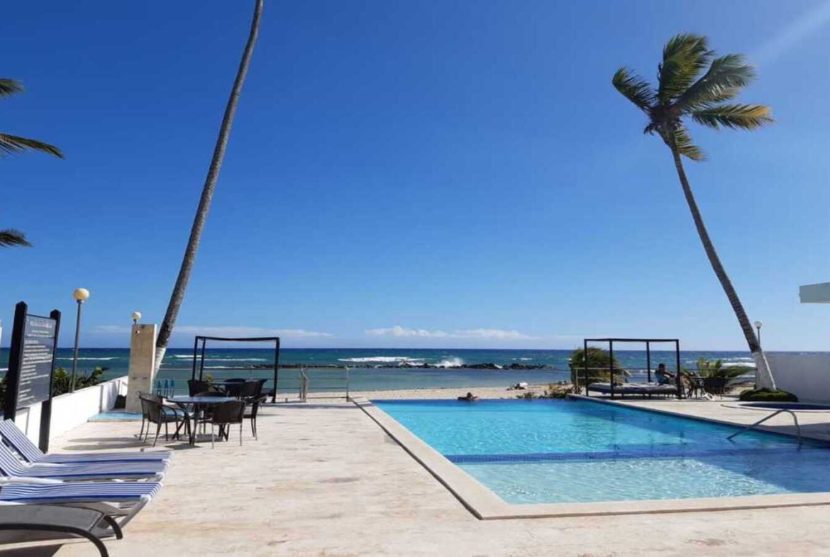 Apartamento Frente Al Mar en Juan Dolio Res. Marbella