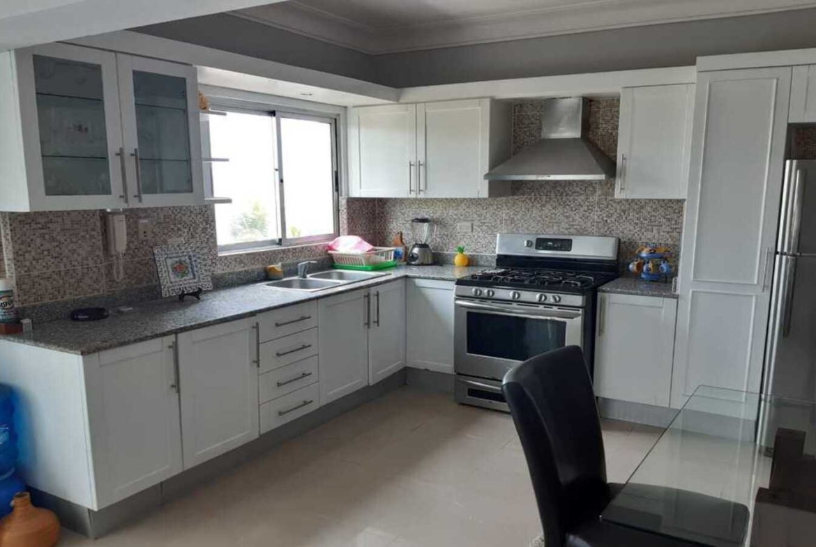 Apartamento Frente Al Mar en Juan Dolio Res. Marbella