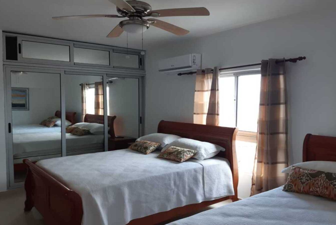 Apartamento Frente Al Mar en Juan Dolio Res. Marbella