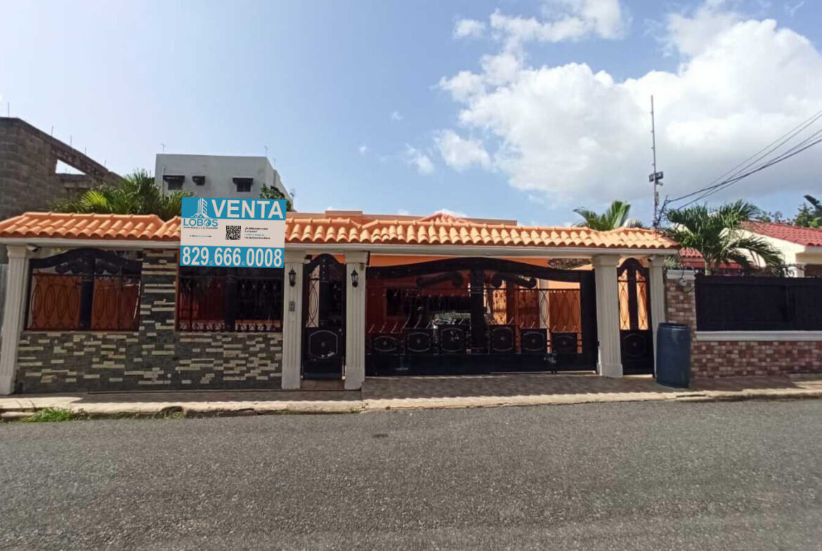 Casa de 1 Nivel con Potencial Para un Segundo en Prado Oriental