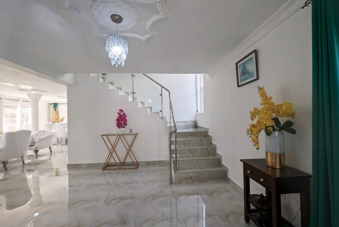 Casa Elegante y Excepcional en Prado Oriental