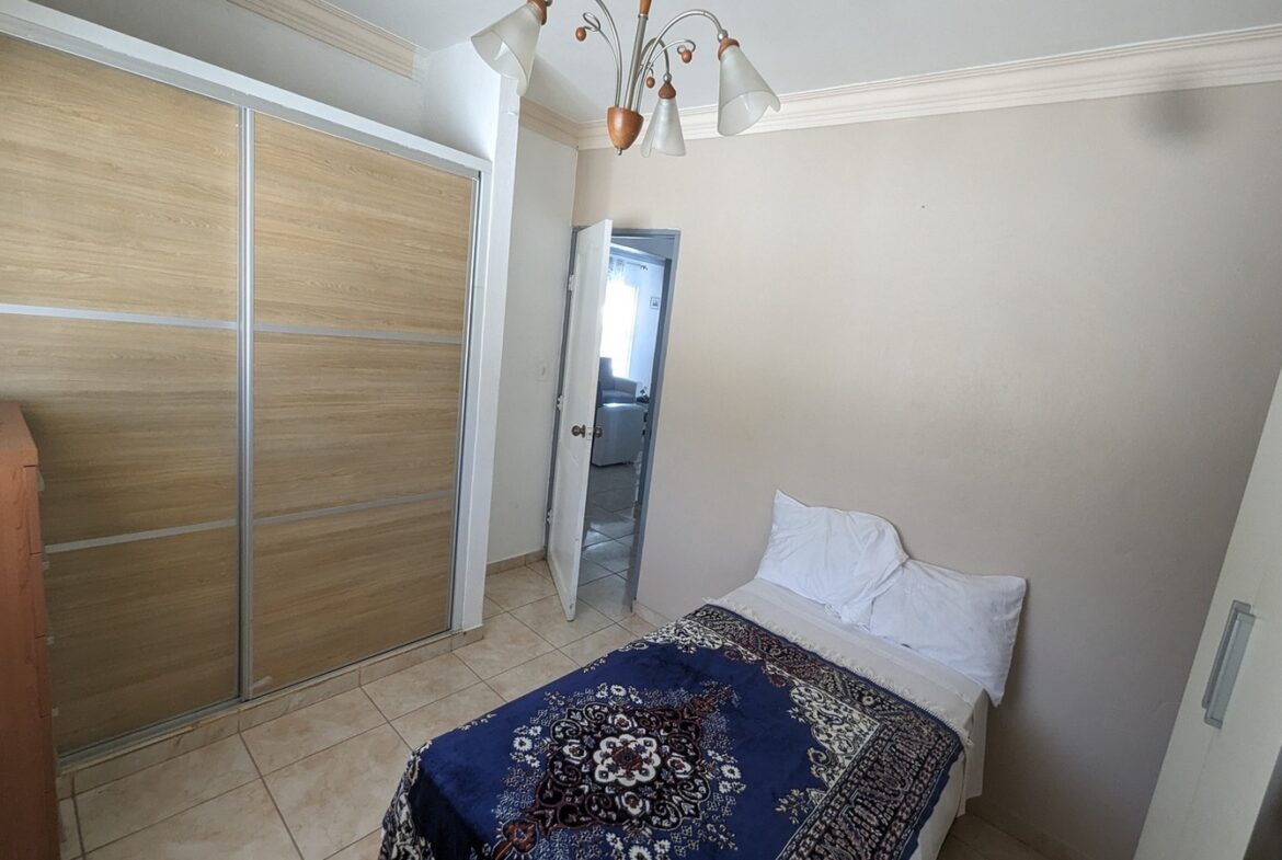 ¡Casa Dividida en Tres Apartamentos Para Inversión!