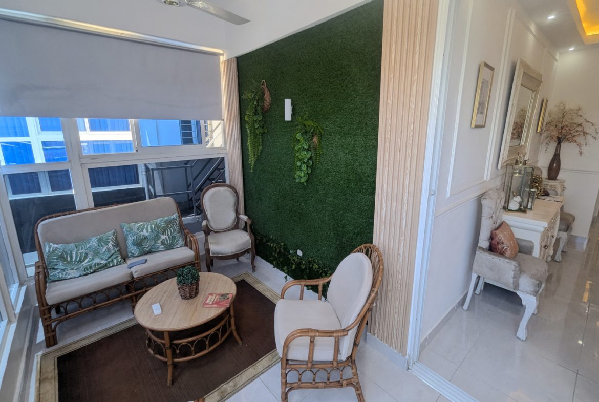 Apartamento con Ascensor en Los Tres Ojos Av Charles de Gaulle