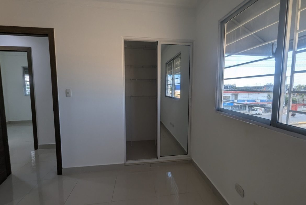 Apartamento En Venta En Las Americas Al lado de Garrido