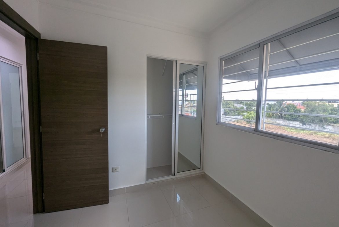 Apartamento En Venta En Las Americas Al lado de Garrido