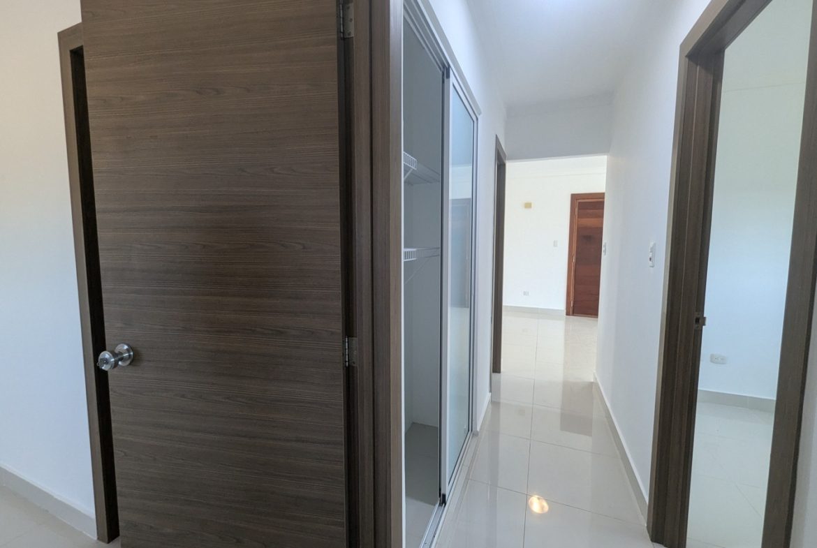 Apartamento En Venta En Las Americas Al lado de Garrido