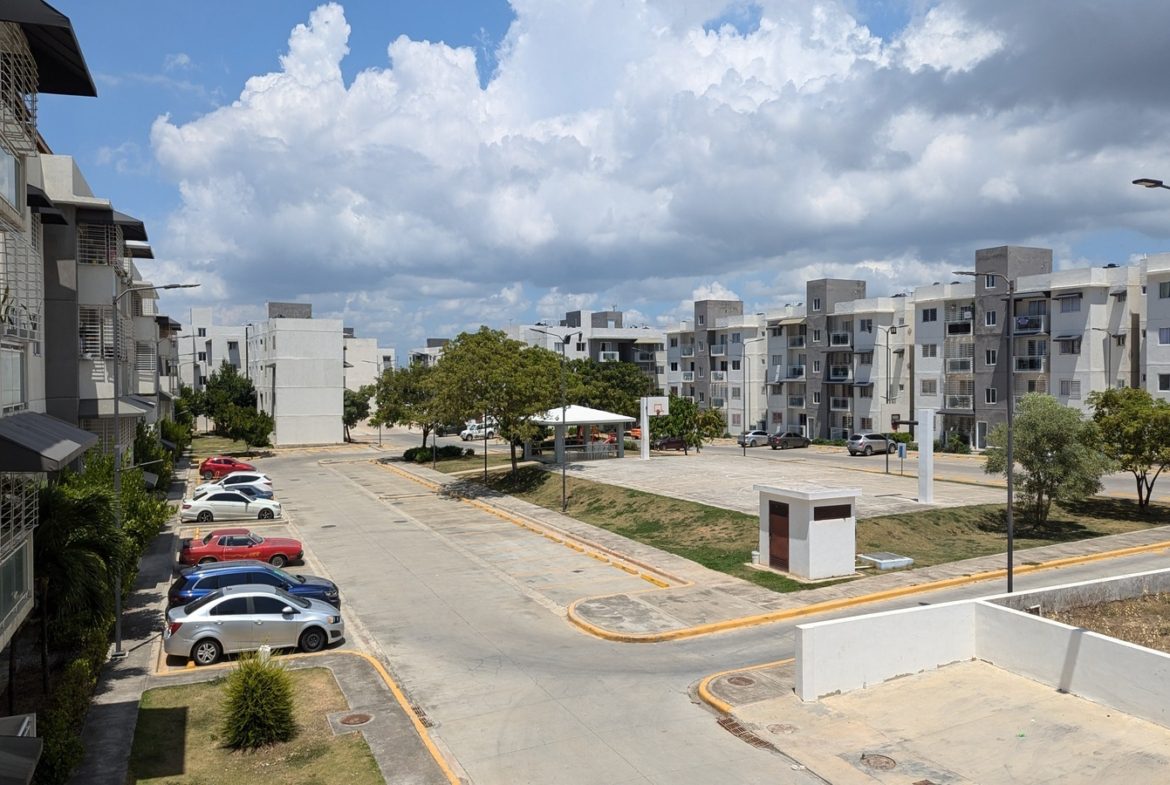 Apartamento En Venta En Las Americas Al lado de Garrido