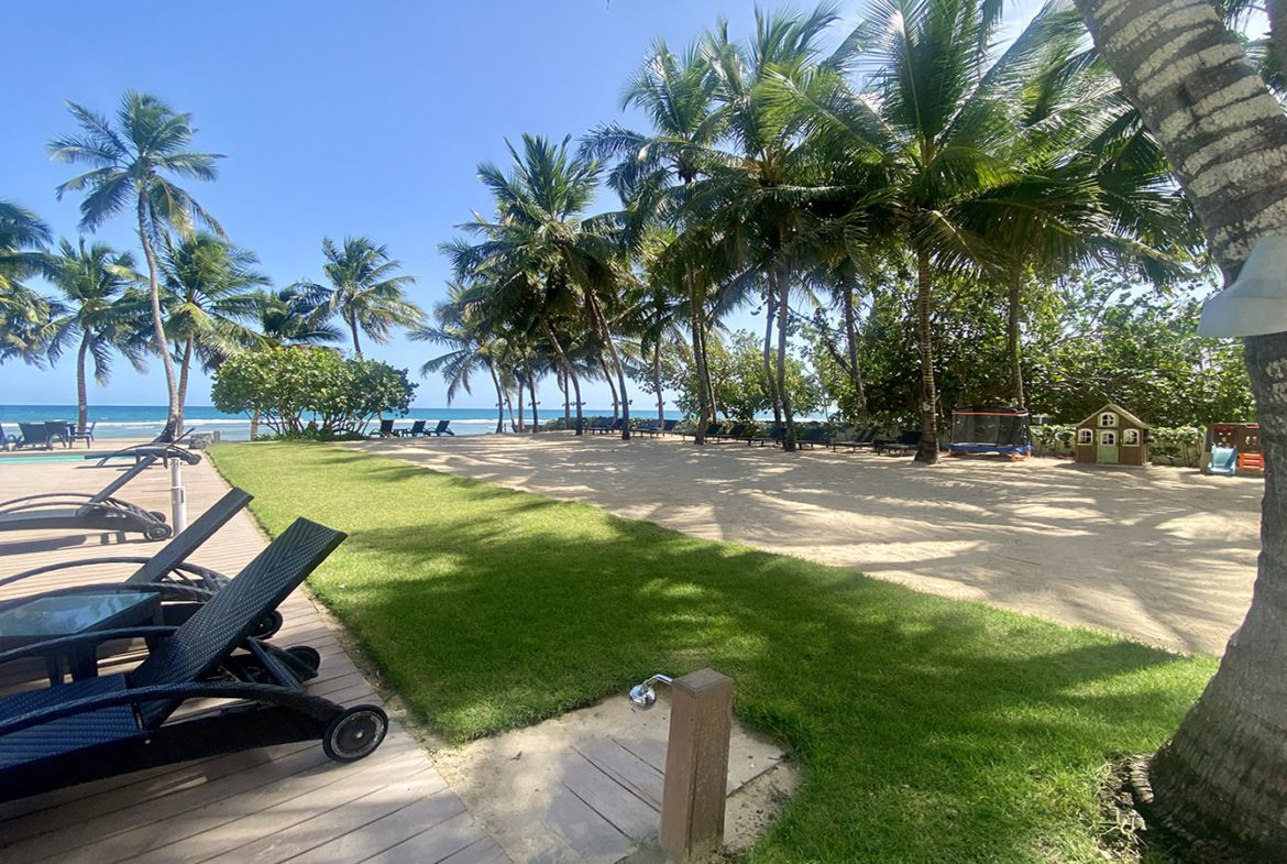 Apartamento en Primera línea de Playa en Aqua Tower Juan Dolio
