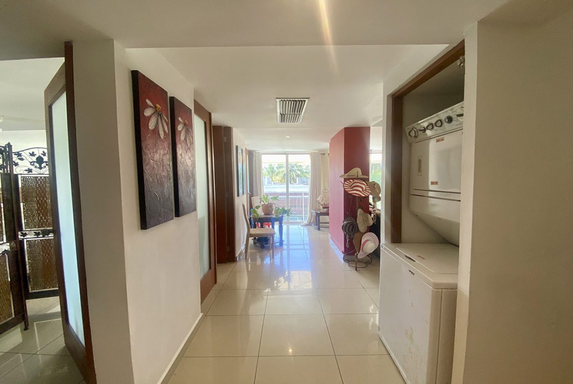 Apartamento de 1 Habitación en Aqua Tower Frente Al Mar