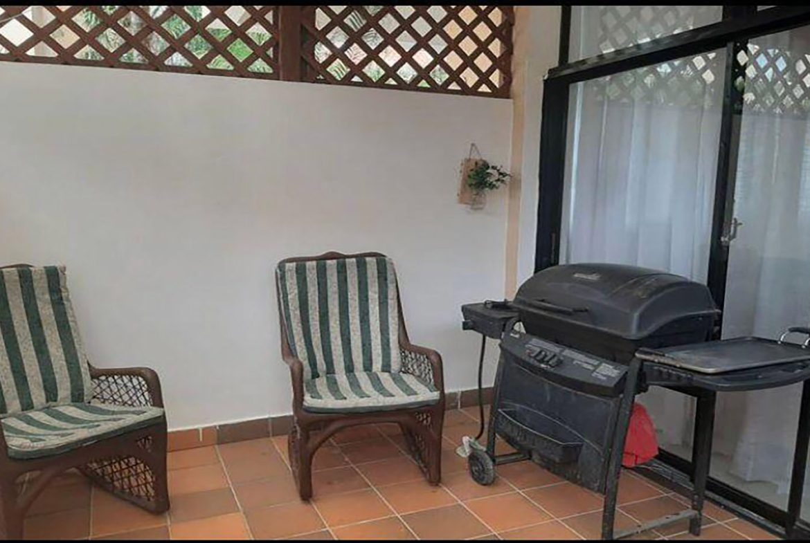 Apartamento al Lado de la playa Hemingway en Juan Dolio en Colonia Tropical