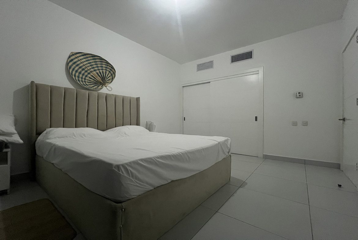 Apartamento Frente a La Playa en Torre Aquarella en Juan Dolio