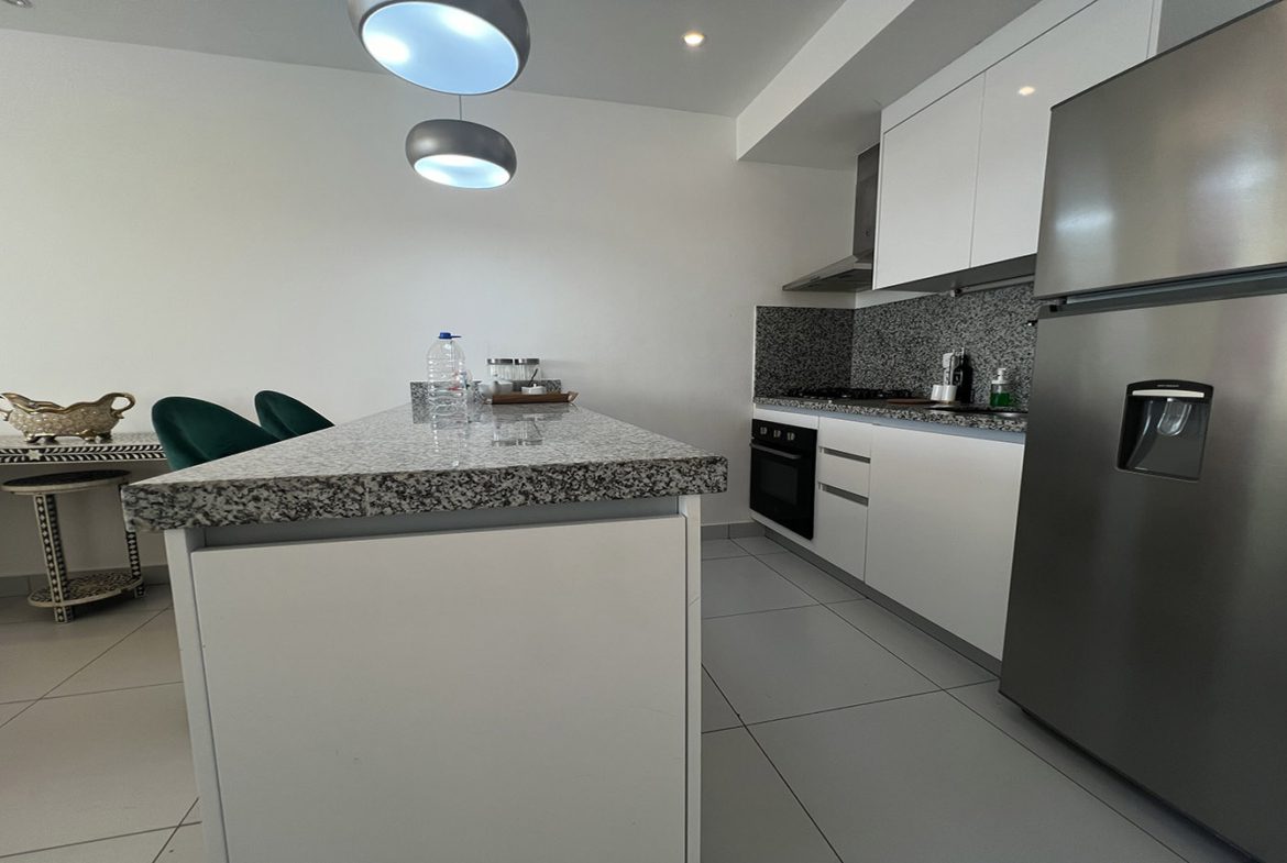 Apartamento Frente a La Playa en Torre Aquarella en Juan Dolio