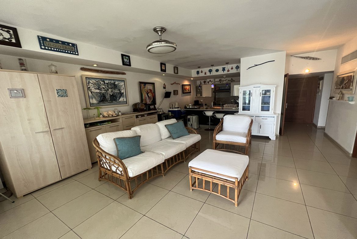 Apartamento en Primera línea de Playa en Aqua Tower Juan Dolio