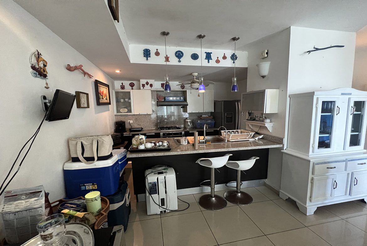 Apartamento en Primera línea de Playa en Aqua Tower Juan Dolio