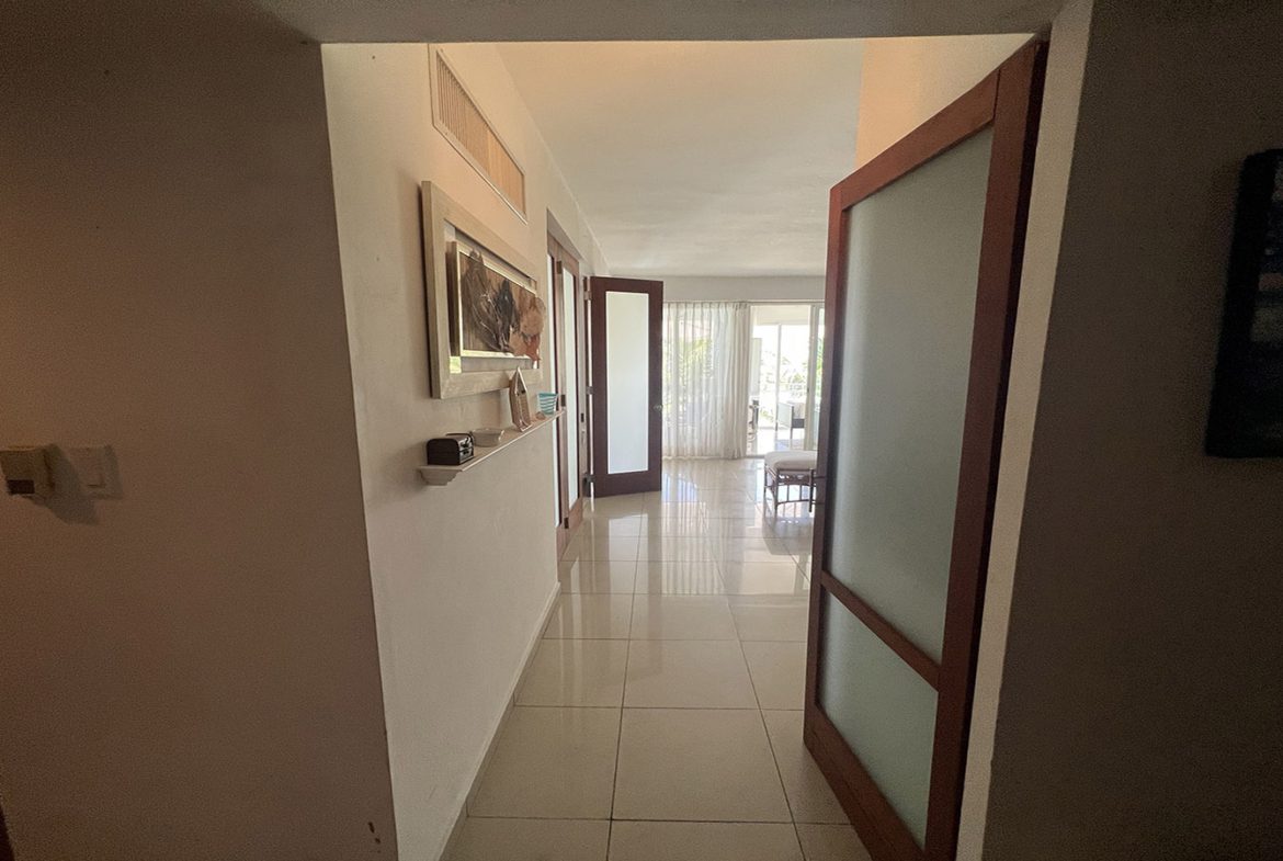 Apartamento en Primera línea de Playa en Aqua Tower Juan Dolio