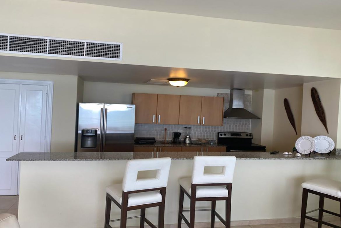 Apartamento en Costa Del Sol en Juan Dolió Frente a la Playa
