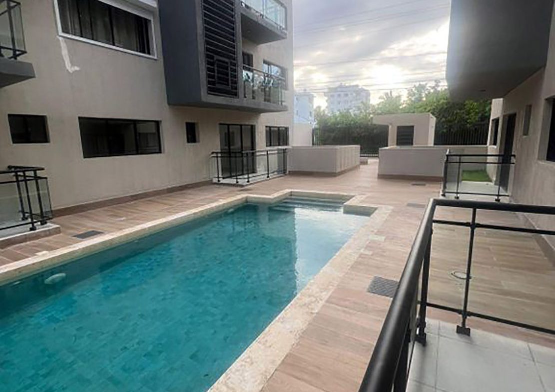 A 400 Metros de la Playa Piso 1 en Bay Living Juan Dolio