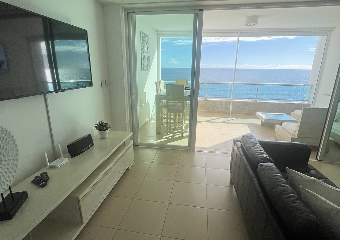 En Venta Apartamento Piso 9 en Marbella Frente a la Playa