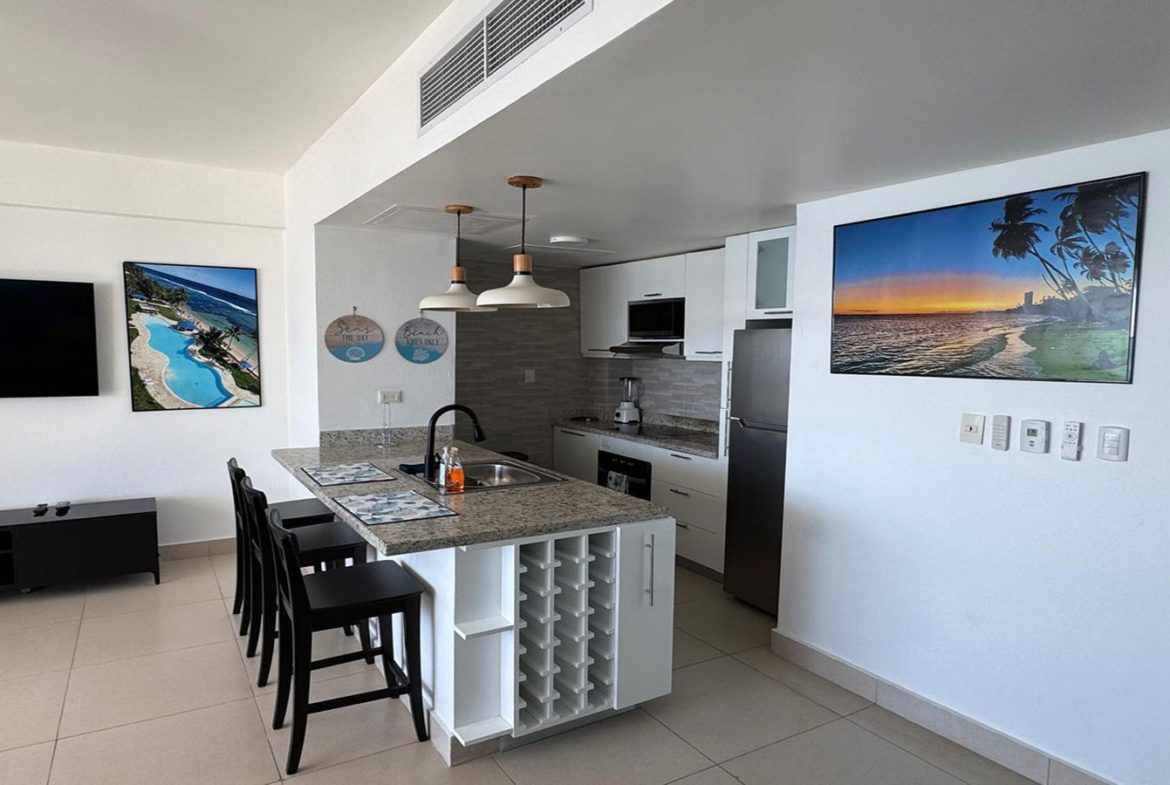 Apartamento Piso 7 en Las Olas Juan Dolio Frente a la playa
